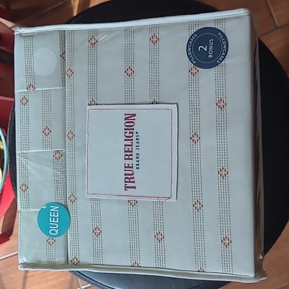 True Religion  Queen Sheet Set
